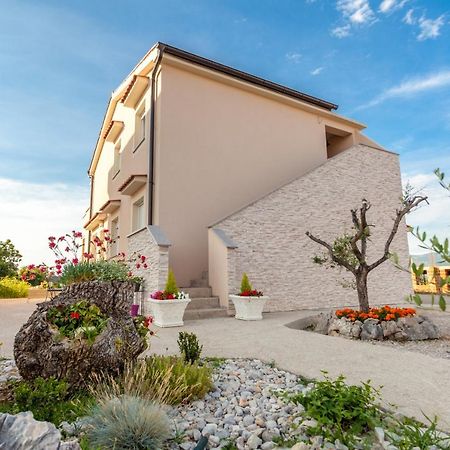 Apartments Didi Omisalj Exterior photo